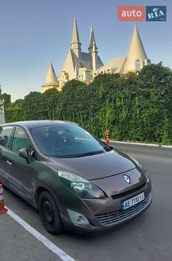 Минивэн Renault Grand Scenic 2011 в Кривом Роге