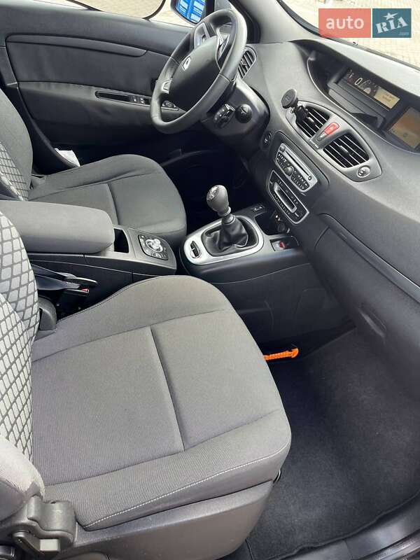 Мінівен Renault Grand Scenic 2011 в Івано-Франківську