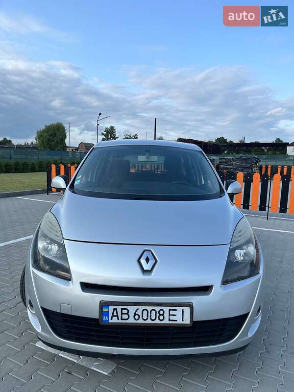 Минивэн Renault Grand Scenic 2011 в Виннице