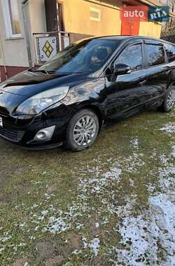 Renault Grand Scenic 2011