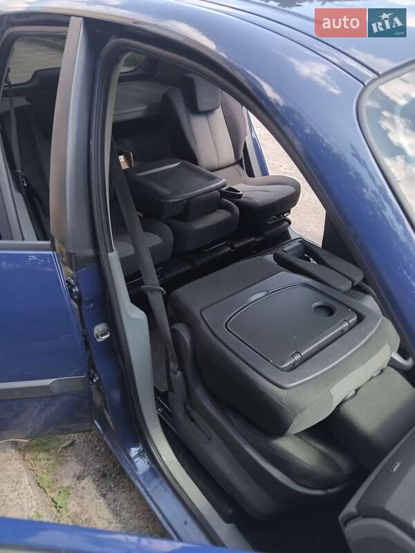 Мінівен Renault Grand Scenic 2004 в Києві