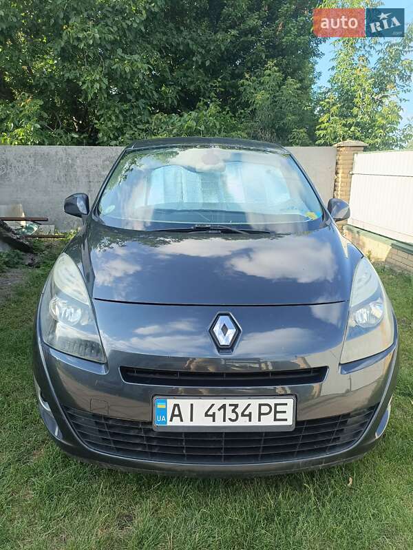 Renault Grand Scenic 2011