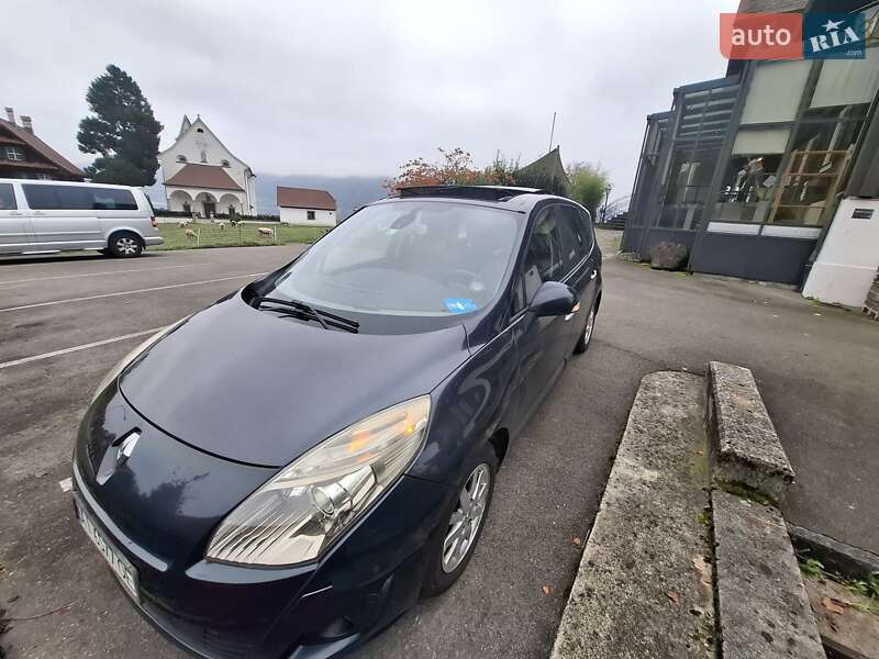 Renault Grand Scenic 2010