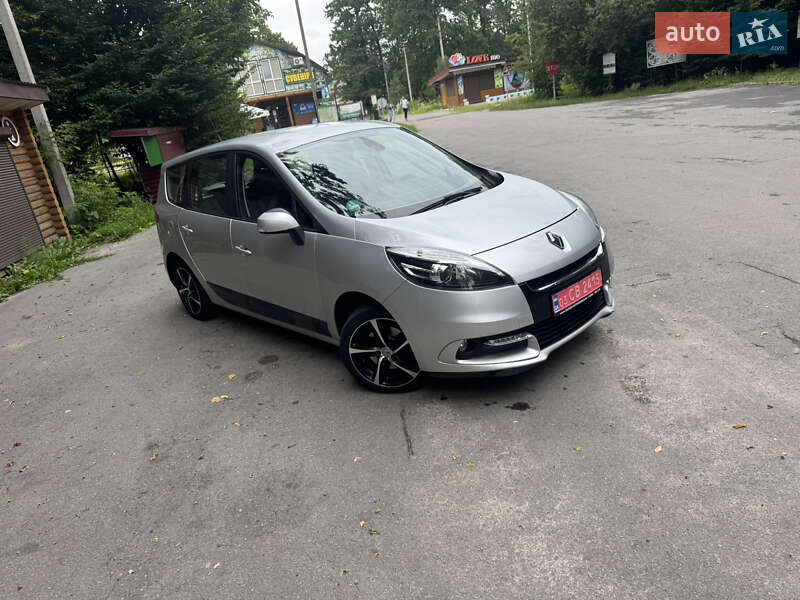 Renault Grand Scenic 2012