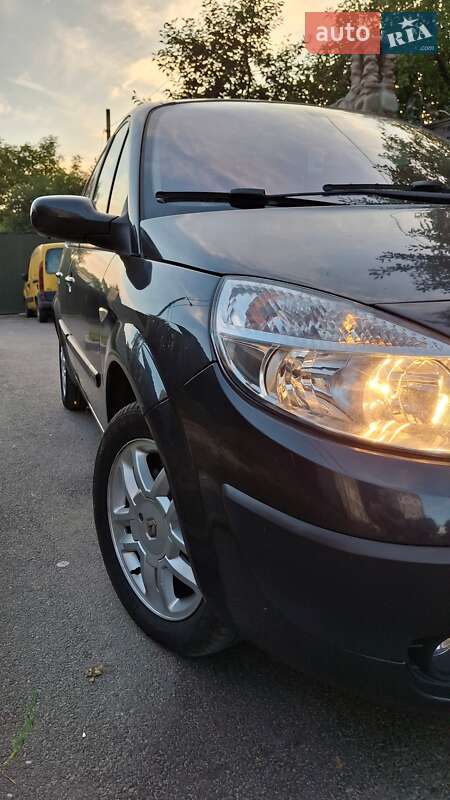 Минивэн Renault Grand Scenic 2005 в Луцке