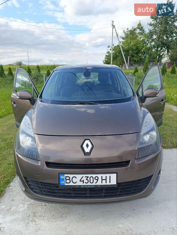 Минивэн Renault Grand Scenic 2010 в Каменке-Бугской