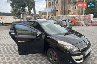 Минивэн Renault Grand Scenic 2010 в 