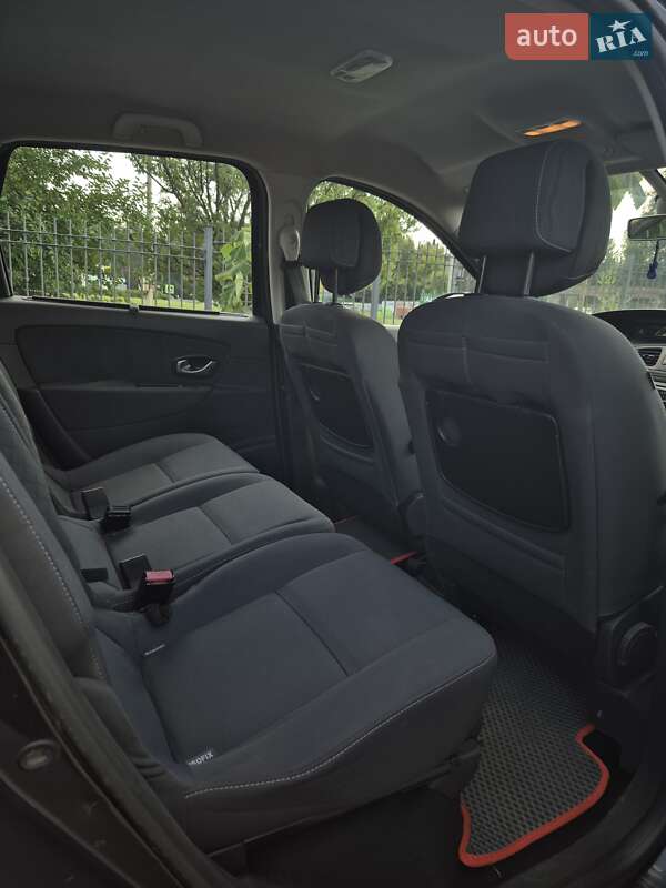 Минивэн Renault Grand Scenic 2010 в Вишневом