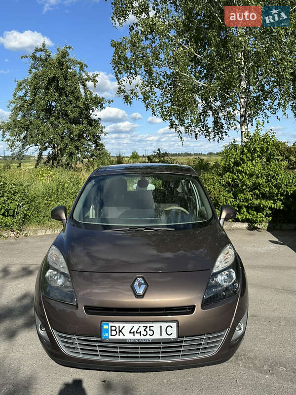 Минивэн Renault Grand Scenic 2009 в Ровно