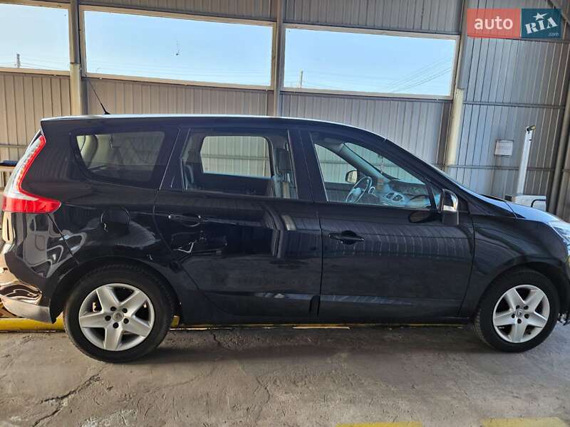 Минивэн Renault Grand Scenic 2016 в Виннице