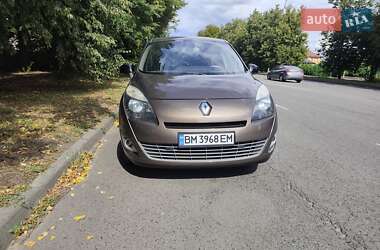 Минивэн Renault Grand Scenic 2011 в 