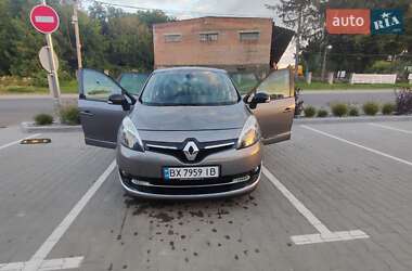 Минивэн Renault Grand Scenic 2013 в 