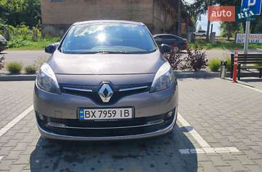 Renault Grand Scenic 2013
