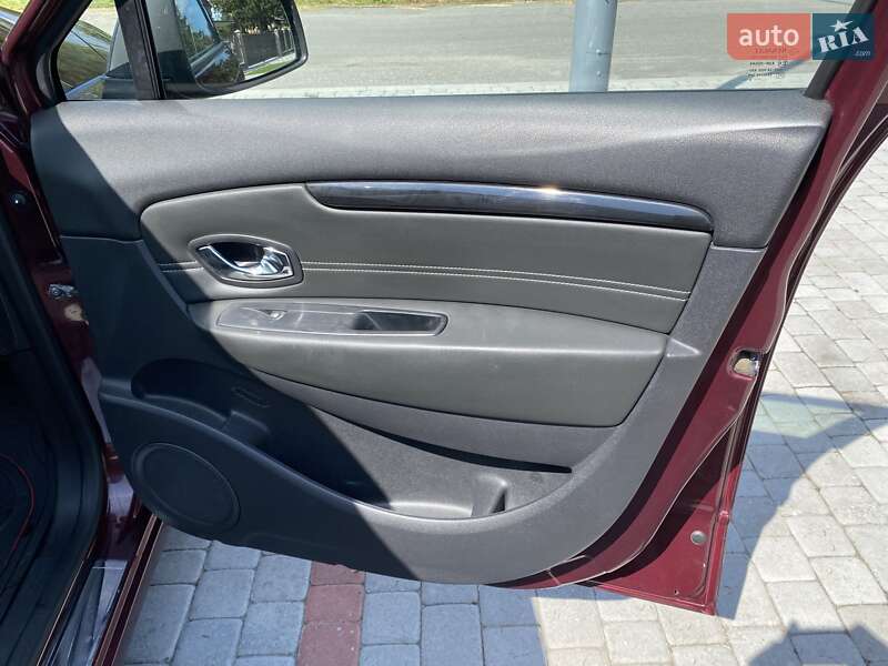 Минивэн Renault Grand Scenic 2013 в Староконстантинове