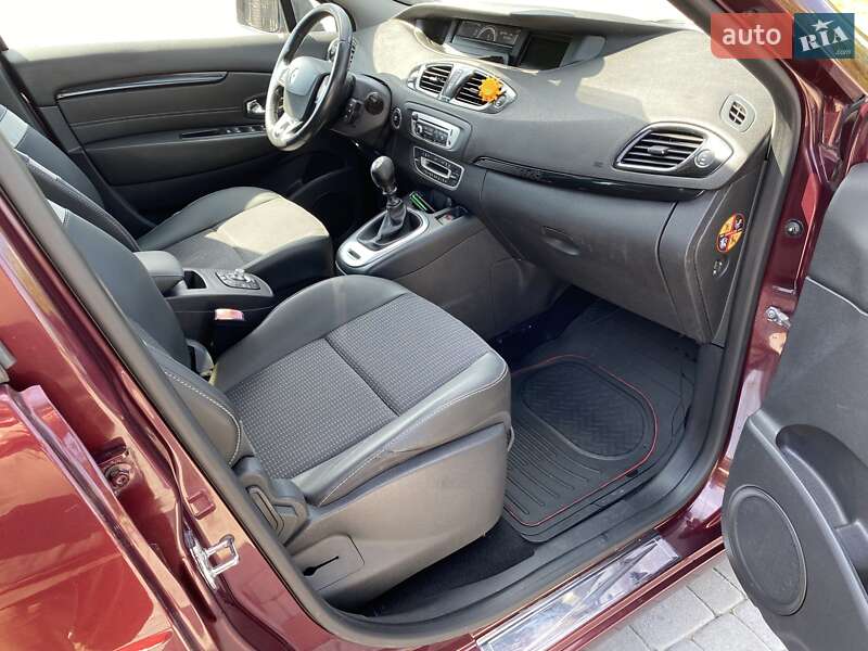 Минивэн Renault Grand Scenic 2013 в Староконстантинове