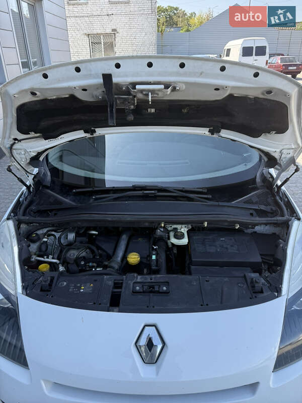 Мінівен Renault Grand Scenic 2011 в Дніпрі