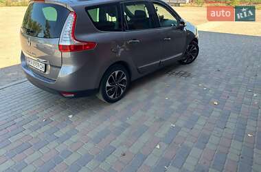 Минивэн Renault Grand Scenic 2016 в 