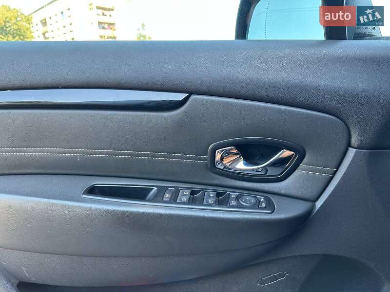 Минивэн Renault Grand Scenic 2016 в Коростене