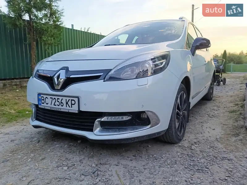 Renault Grand Scenic 2015