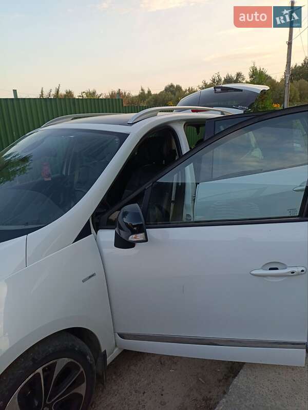 Мінівен Renault Grand Scenic 2015 в Пустомитах