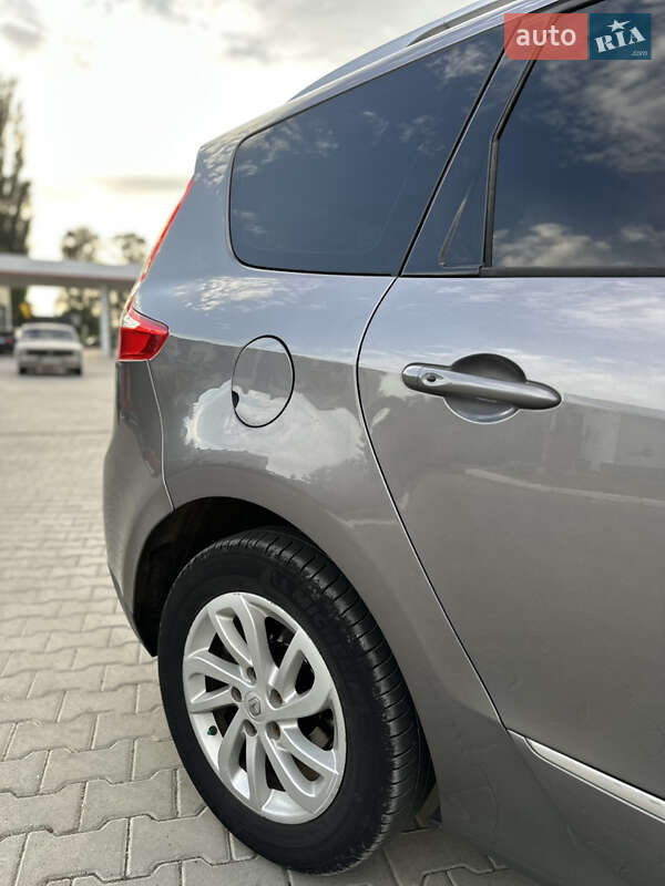 Мінівен Renault Grand Scenic 2015 в Мостиській