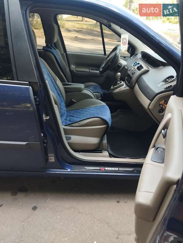 Мінівен Renault Grand Scenic 2004 в Кривому Розі фото 13 Мінівен Renault Grand Scenic 2004 в Кривому Розі