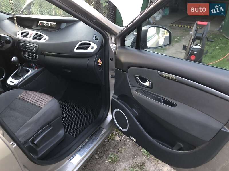 Минивэн Renault Grand Scenic 2009 в Бурштыне