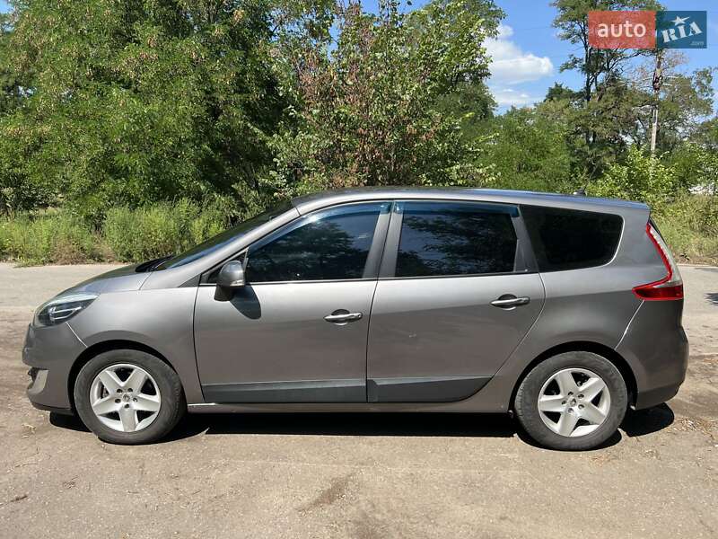Минивэн Renault Grand Scenic 2012 в Кременчуге