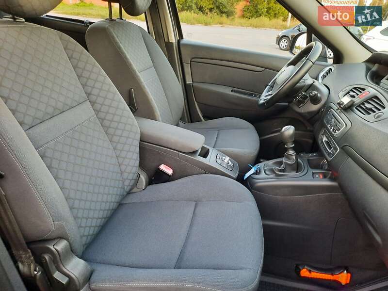 Мінівен Renault Grand Scenic 2011 в Полтаві