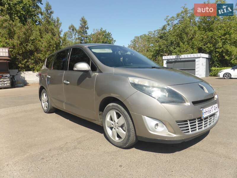 Мінівен Renault Grand Scenic 2011 в Одесі фото 17 Мінівен Renault Grand Scenic 2011 в Одесі