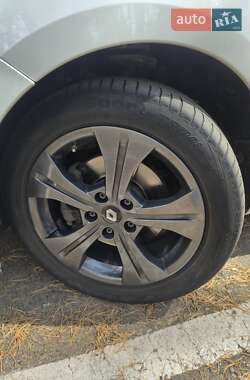 Минивэн Renault Grand Scenic 2013 в 