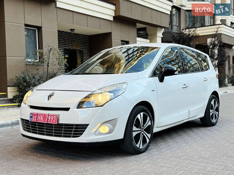 Минивэн Renault Grand Scenic 2011 в Киеве