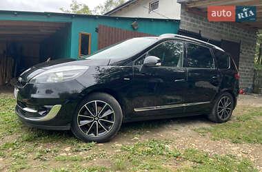 Мінівен Renault Grand Scenic 2013 в  фото 7 Мінівен Renault Grand Scenic 2013 в