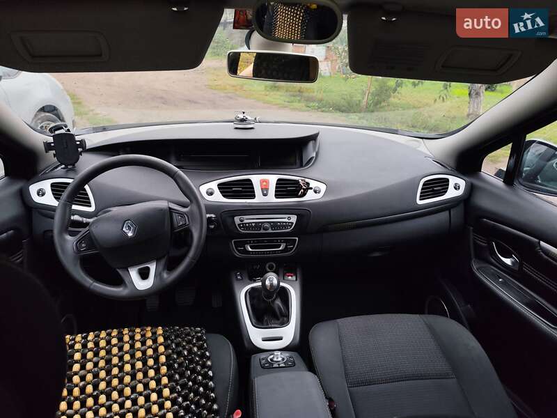 Мінівен Renault Grand Scenic 2010 в Нововолинську