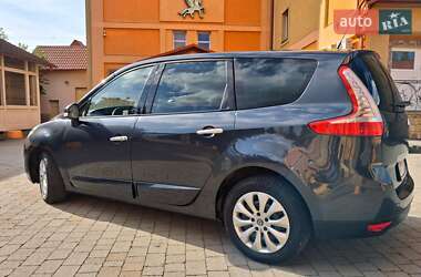 Минивэн Renault Grand Scenic 2010 в 