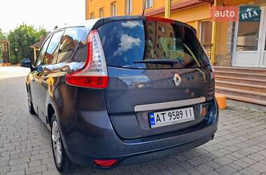 Минивэн Renault Grand Scenic 2010 в 