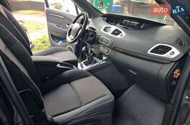 Минивэн Renault Grand Scenic 2010 в 