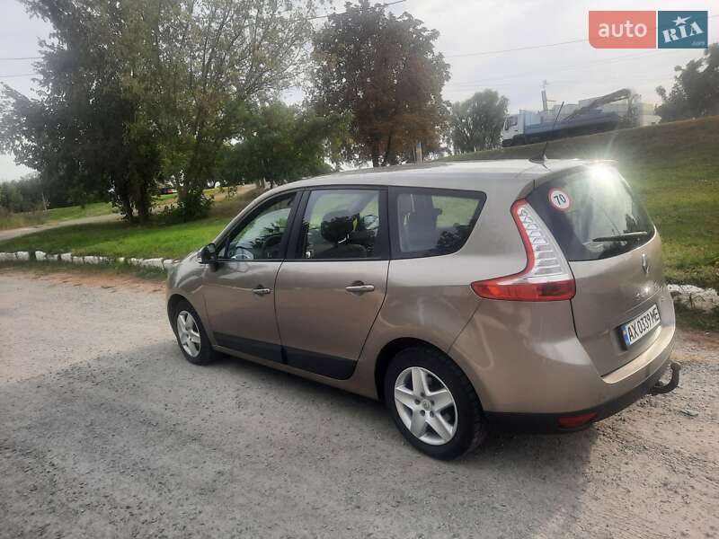 Минивэн Renault Grand Scenic 2012 в Кременчуге