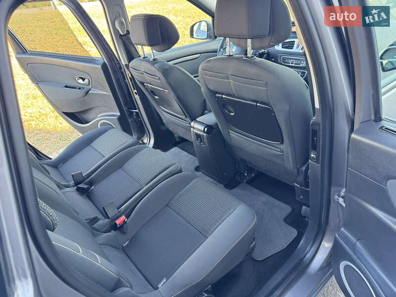 Мінівен Renault Grand Scenic 2010 в Києві фото 15 Мінівен Renault Grand Scenic 2010 в Києві