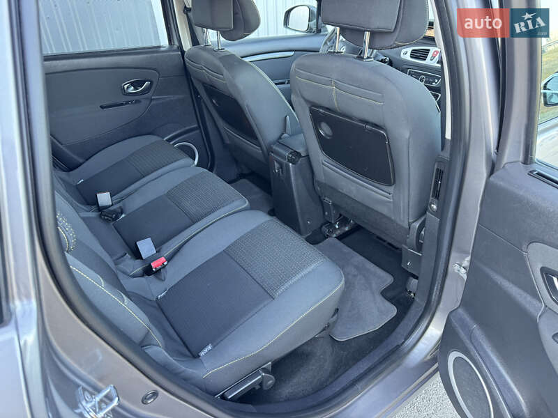 Мінівен Renault Grand Scenic 2010 в Києві фото 23 Мінівен Renault Grand Scenic 2010 в Києві