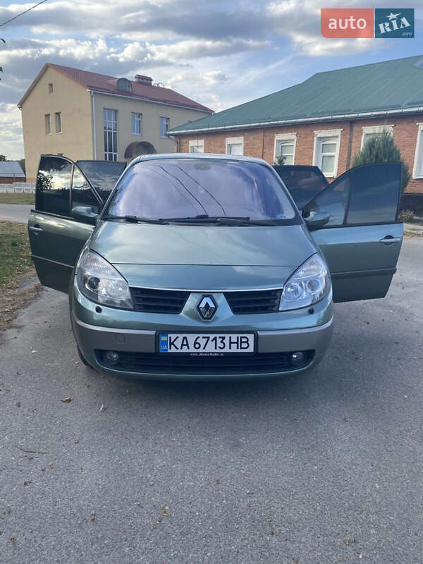 Минивэн Renault Grand Scenic 2004 в Золочеве