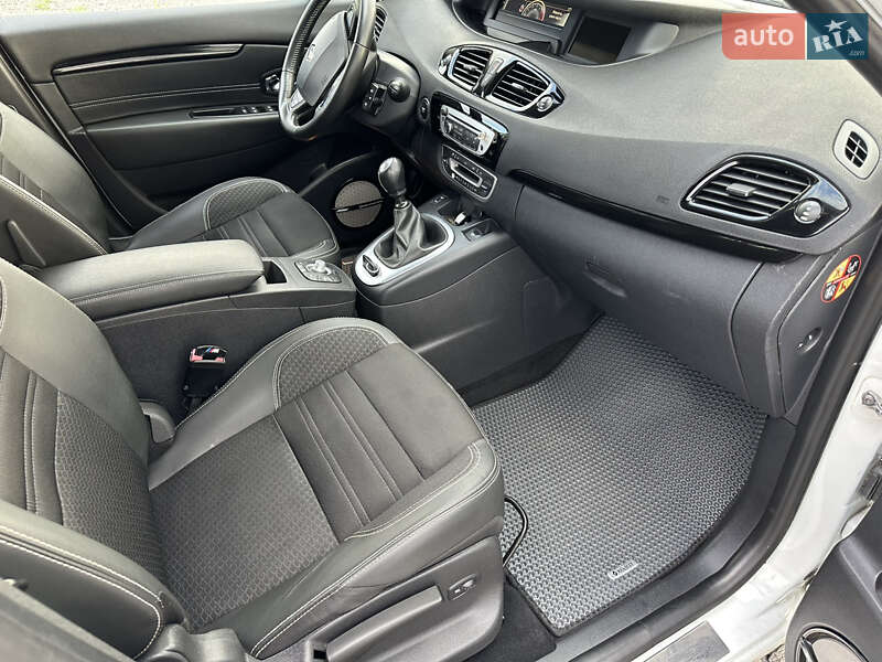 Минивэн Renault Grand Scenic 2014 в Радехове