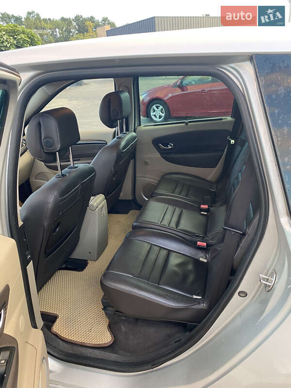 Мінівен Renault Grand Scenic 2011 в Луцьку