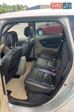 Минивэн Renault Grand Scenic 2011 в 