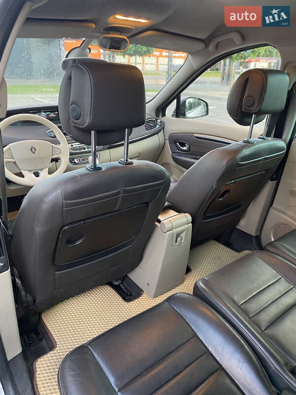 Мінівен Renault Grand Scenic 2011 в Луцьку