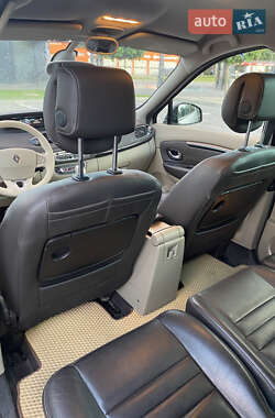 Минивэн Renault Grand Scenic 2011 в 
