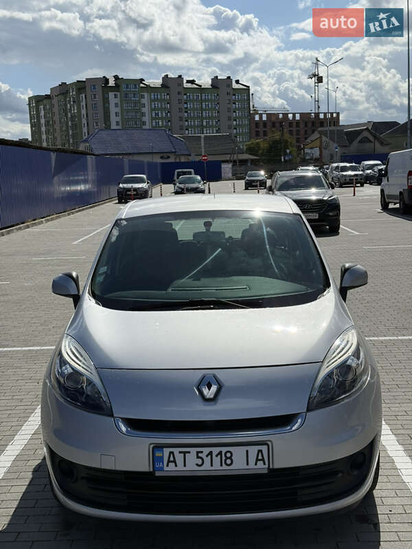 Минивэн Renault Grand Scenic 2012 в Калуше