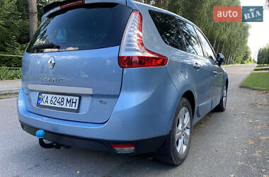 Минивэн Renault Grand Scenic 2010 в 