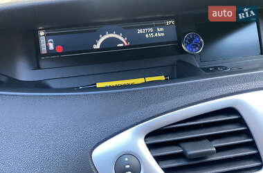 Минивэн Renault Grand Scenic 2010 в 