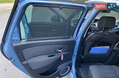Минивэн Renault Grand Scenic 2010 в 